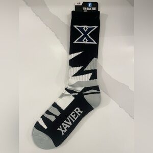 NWT Xavier Athletic Crew Socks